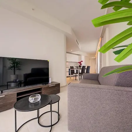 Mercury 539- 2x Pool Cards Access & Shopping Mall *