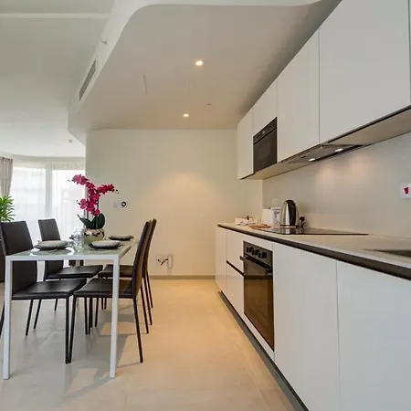 Mercury 539- 2x Pool Cards Access & Shopping Mall * Saint Julian's